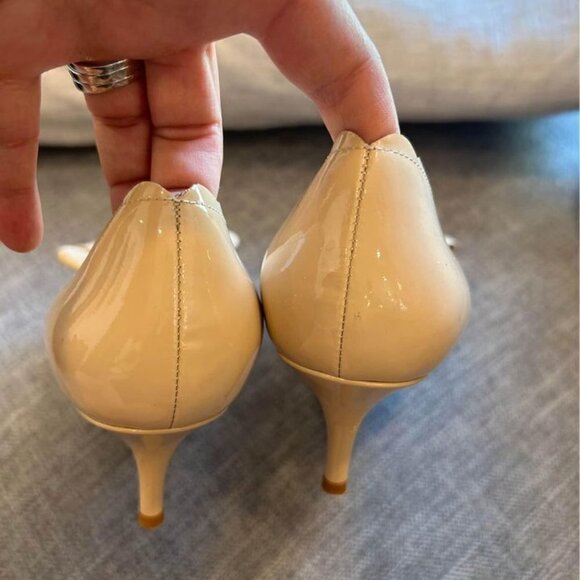 KATE SPADE bow pumps with cut out border. Nude. Low heel. Size 8.5. Gorgeous!! - Picture 5 of 9